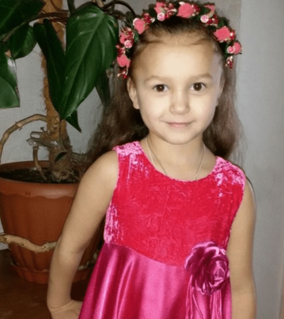 Лікарі просили його не знущатися над бездиханним тілом дочки. Але через 30 хвилин сталося неймовірне Лікарі просили його не знущатися над бездиханним тілом дочки. Але через 30 хвилин сталося неймовірне